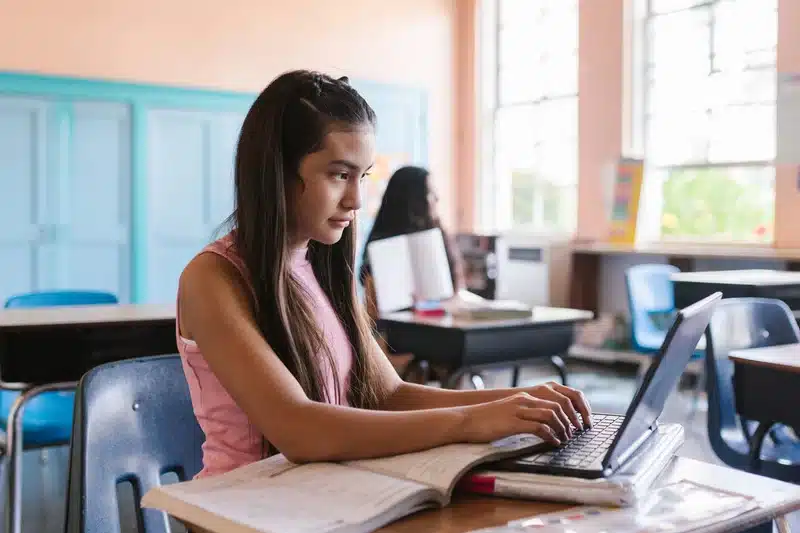 École Progress : Qui sommes-nous ? 